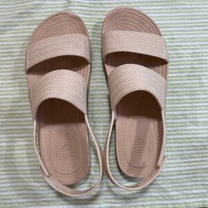 Reef Women's Cream Sandals